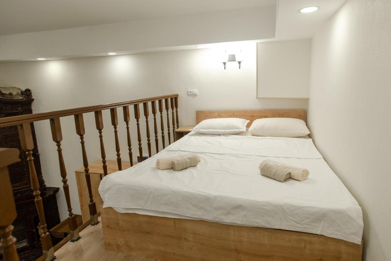 Mardzhanov Apartments, Block 108
