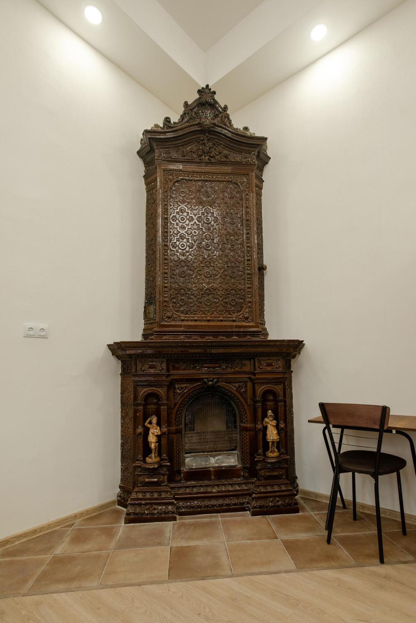 Mardzhanov Apartments, Block 108 *